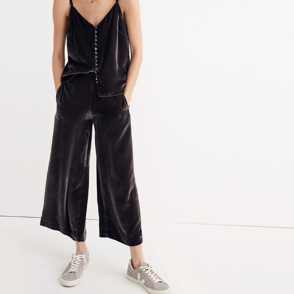 Madewell Pants - Madewell Pull On Velvet Pants XXS